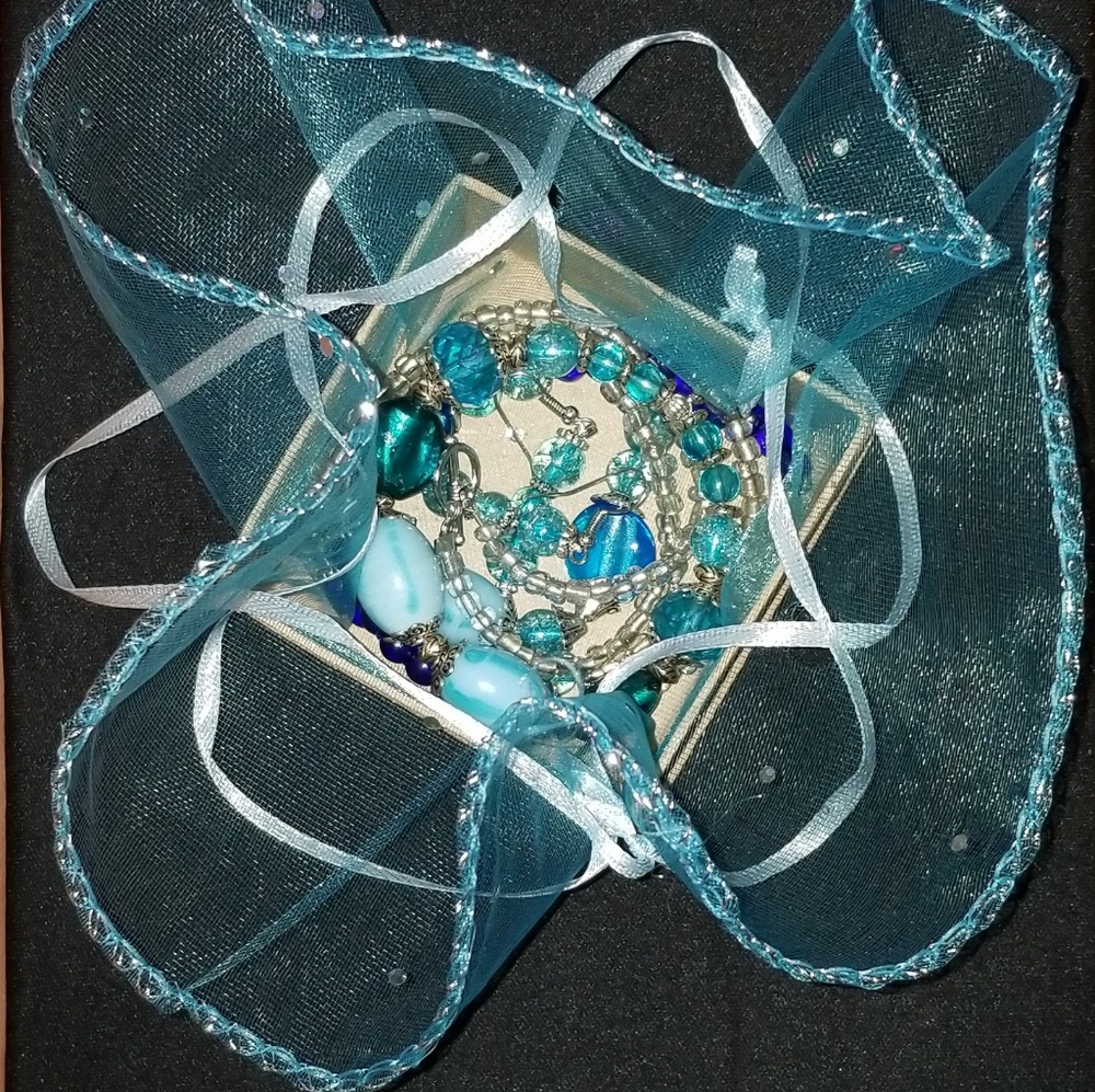 Jewlery - Picture 5 of 7